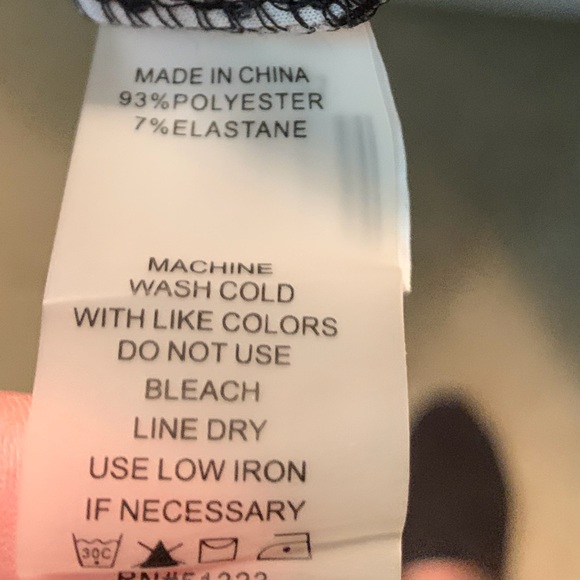 Vince Camuto dress. Over the knee. Straight cut. - Picture 4 of 5